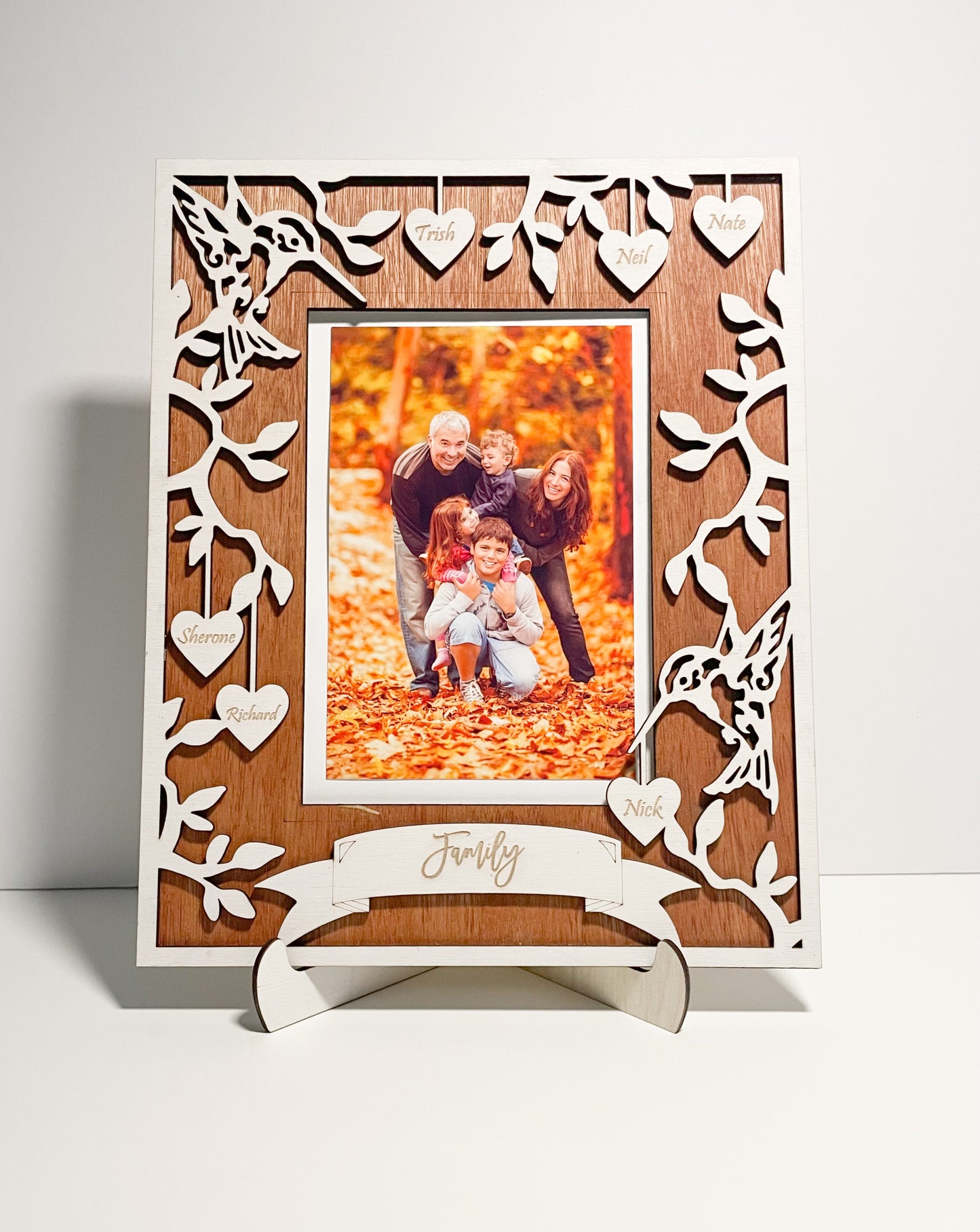 Hummingbird Picture Frame with name  dangle | Perfect gift for mom | Gift for grandma. | Perfect for Mother’Day